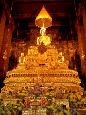 Wat Pho's bot houses a bronze meditating Buddha image salvaged from Ayutthaya by Rama I's brother