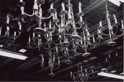 u42/cbranan/medium/39672342.Chandeliers.jpg