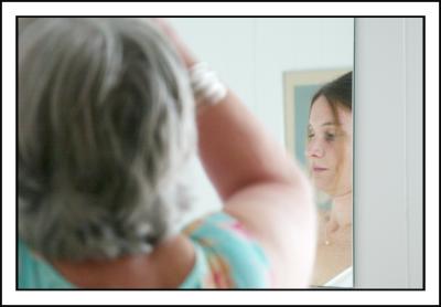 68) Mom helps w/ hair