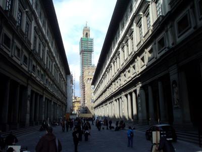 Towards Piazza della Signora
