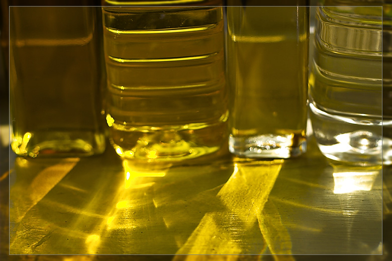 <b>Sunlight Through Oil*</b><br><i>podster</i><br>