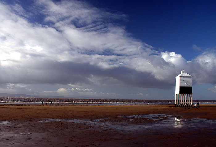Burnham Low Lighthouse (*)