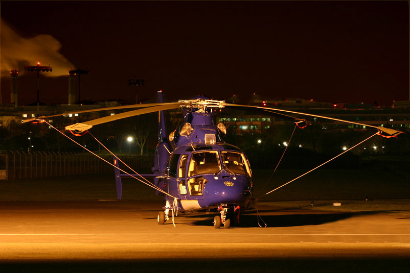 Helicopter by night (*)