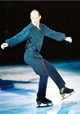 EL2342180-R1-021-9.jpg Kurt Browning