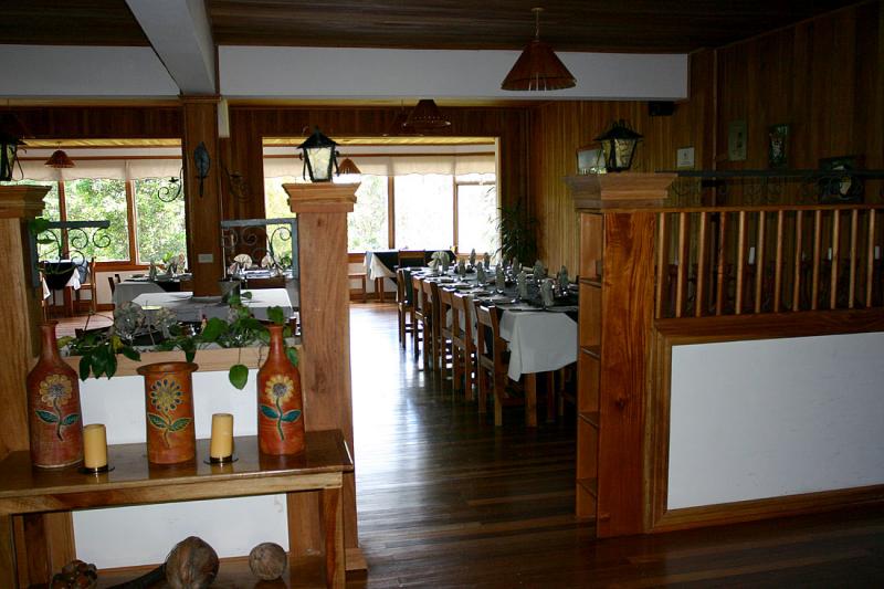 Dining Room.jpg