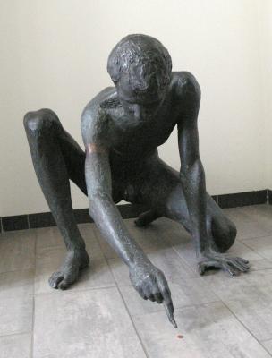 u42/dokufoto/medium/39645208.StatueirdhusetiMeiningen.jpg