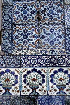 Harem tiles