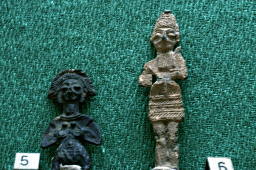 Lead figurines gods