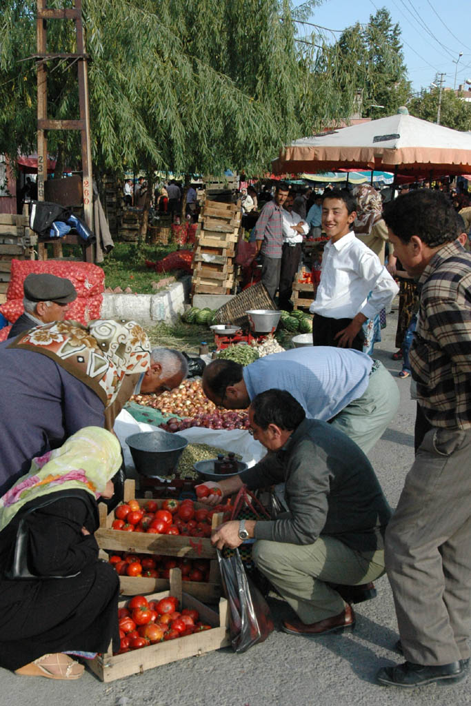 Corum market scene