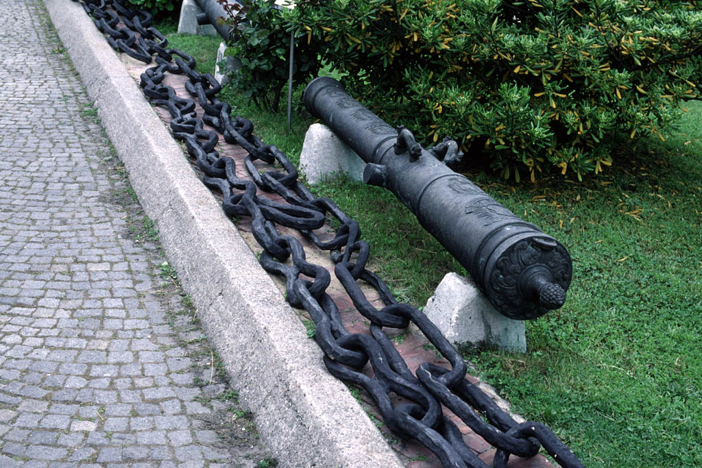 Chain from Golden Horn