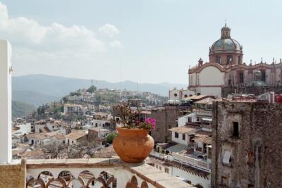 Views from our hotel terrace in Taxco - Santa Prisca church