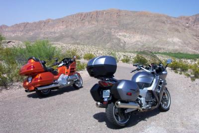 Wing and FJR next to the Mexican Border