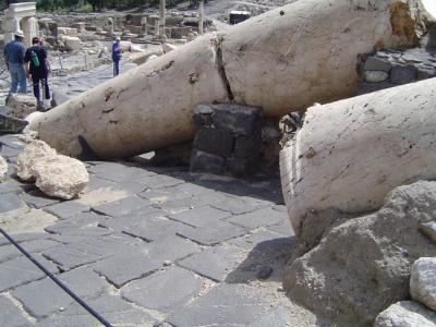 עתיקות בית שאן - המפולת באזור מקדש דיוניסוס