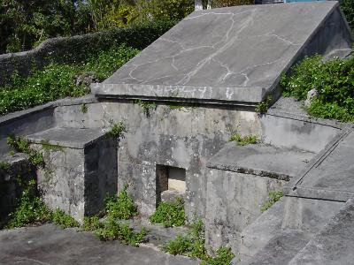 Old neighborhood tomb
