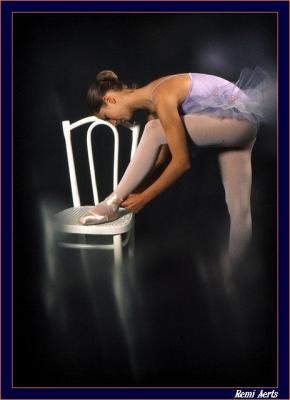 balerina met stoel