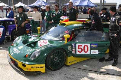 u42/jlester343/medium/27337468.2004_SEBRING_PRE_Race_039_web.jpg