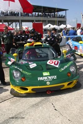 u42/jlester343/medium/27337470.2004_SEBRING_PRE_Race_041_web.jpg