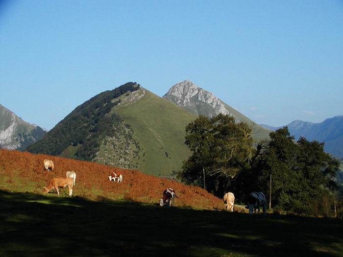 Le pic Sarrailh vu du col de Lie