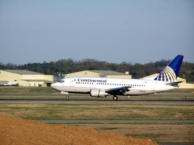 Continental  B737-524 N19623 (#27527)