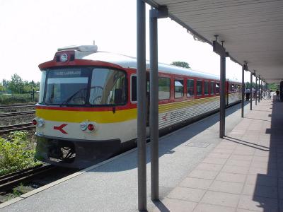 Diesel train bound for Fakse Ladeplads