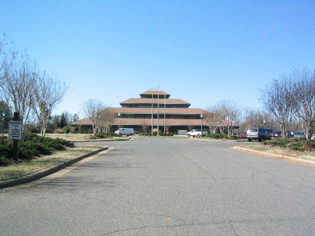 Laura Ashley Bakkers old HQ.jpg