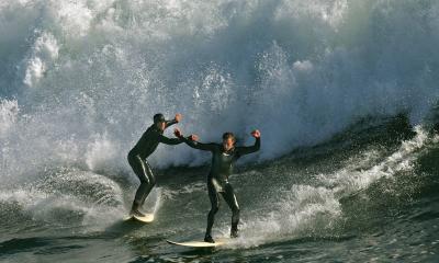 032_Surfers_8607crop`0501311414.JPG