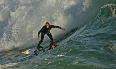 050_Surfer_8679crop`0501311542.JPG