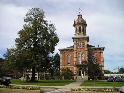 Chardon, Ohio - Geauga County Courthouse