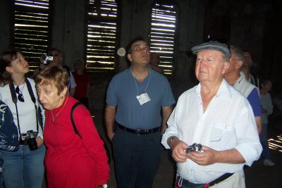 Donna & Adele Jacobs, Eli Symon & Harris Jacobs inside the Synagogue
