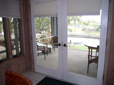 doors to screened porch