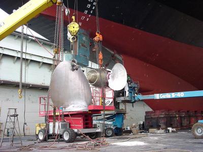 Fitting the propeller blade