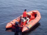 Rescue boat should have another crew