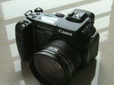 Canon Powershot Pro1 (Front)