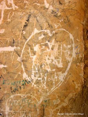 3.15.04  ruins grafitti 2.jpg