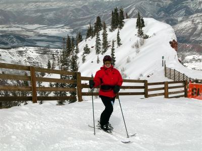 Stopping on Broadway.  The catwalk to the Face of Oly run at the top of Highlands.