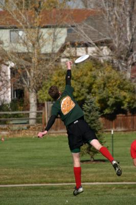 Shane goes up for the disc