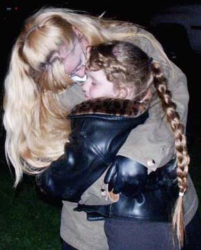 u42/mtf_foto_studies/upload/27198817.embrace_Robyn_Morgan.cropped_2.jpg