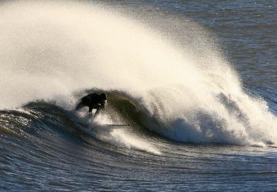 Winter Surfing - Cow Bay