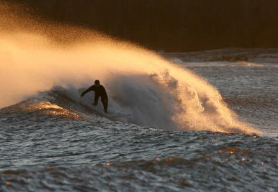 Winter Surfing - Cow Bay