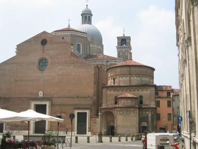 Padova_Cathedral.jpg