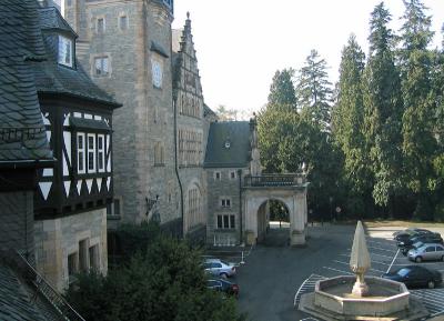 Schloss_Front.jpg