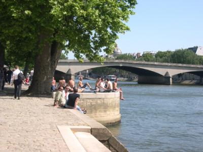 May 2003 - Quai de Seine Rive droite