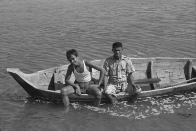 u42/plbh/medium/27543148.10_32_Boatmen_1132.jpg