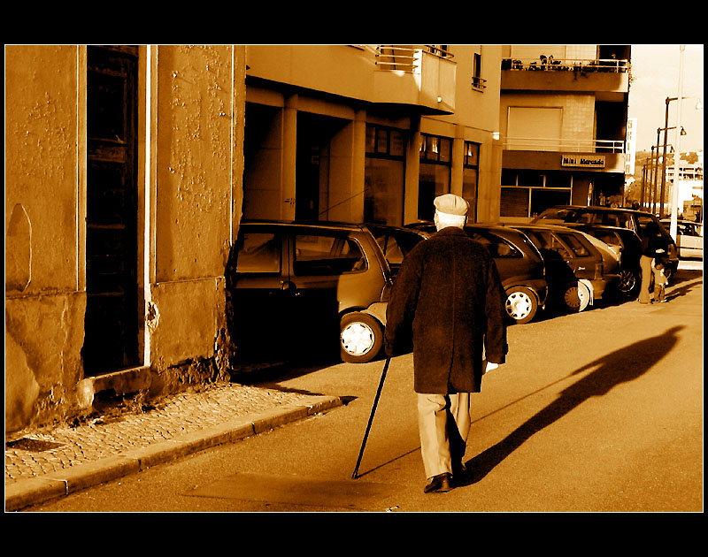 05.11.2004 ... In the street ... 2