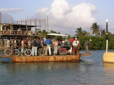 Ferry a propulsion humana
