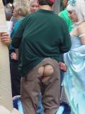 SHOWING YOUR BUNS