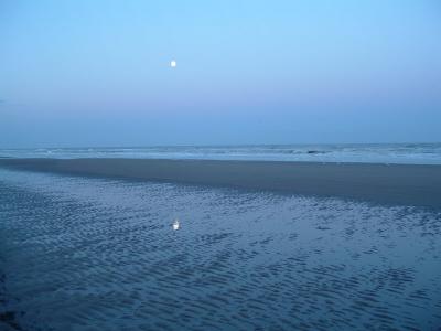 Dawn and moon at Noordwijk