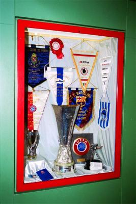 '3-cup Winner 2001' - UEFA Cup