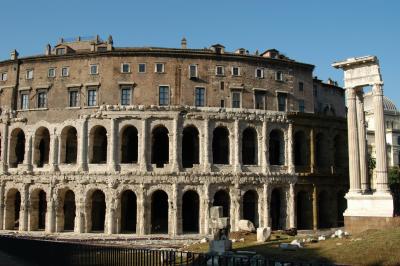 040919-2-Rome antique-02-Theatre de Marcellus.JPG