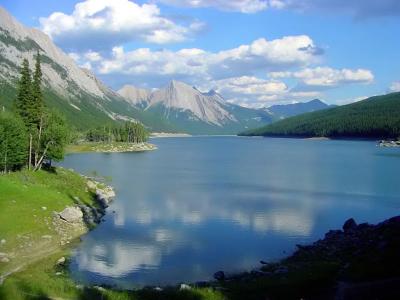 Medicine Lake, Jasper